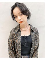 キピ(KIPI) 【早瀬忍　梅田中津】黒髪ショートニュアンスパーマ