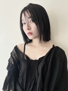 ココ 本八幡(KOKO) 黒髪クラゲヘアーオリーブグレー小顔ココアベージュ丸型卵型ボブ