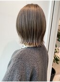 切りっぱなしボブミディアム外ハネ前髪顔まわりカット
