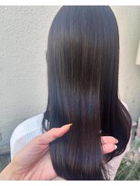 フラット(flat) うるうるツヤ髪