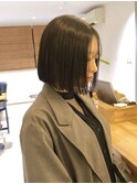 スタイリッシュ切りっぱなしボブ