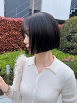 ナループロア ルームー(Nalu pu loa ROOMOO)&nbsp;重めカットラインのタッセルボブ/縮毛矯正/タンバルモリ