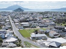 イロドリ(irodori)の雰囲気(ドンキホーテ前交差点を隼人自動車学校側へ向かった道なりです)