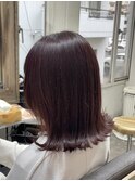 柔らかなワインレッド