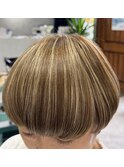 ショートボブ