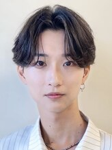 ＊話題沸騰中＊【曲がる縮毛矯正】×【センターパート】