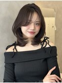 暗髪美髪レイヤーカット顔周りレイヤーくびれミディアムレイヤー