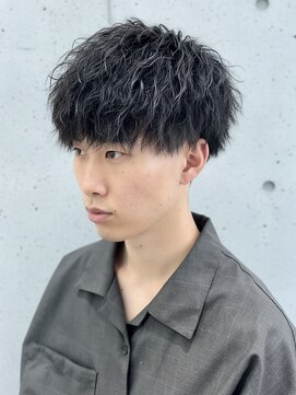 冬パーマ◎ツイスパ縦落ちスパイラル×黒髪マッシュ好感度UP