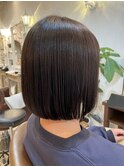 軽めぱっつんミニボブ