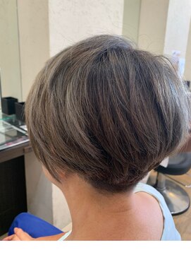 レーブ バイ ファースト 岩切店(reve by first) 白髪ぼかし×ハイライト×前下がりショートボブ