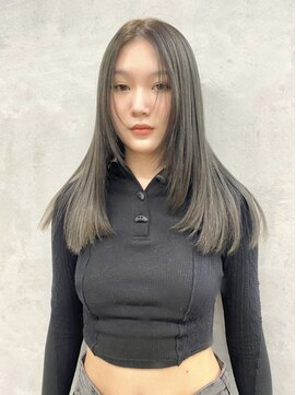 キラ 原宿(KILLA) 黒髪カタログ/グレーベージュ/レイヤーロング/アッシュカラー