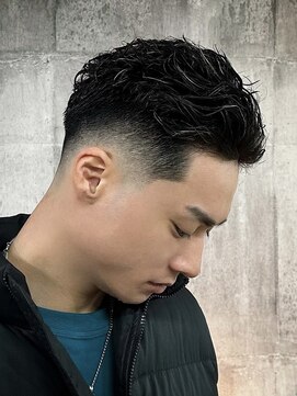 メイン(MENIN) フェードパーマ[相模大野/メンズカット］