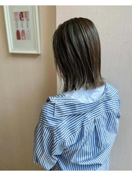 レジュール Rejouir 外ハネボブ×アッシュグレー×ハイライト 20代30代40代50代