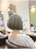 30代40代50代透明感オリーブブラウン系ふんわり前下がりボブ