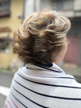 ナチュラ(natura) レイヤーボブスタイル