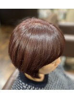 カウスリップ ヘアークリニック(Cowslip hair clinic)&nbsp;ラベンダー系カラーのショート