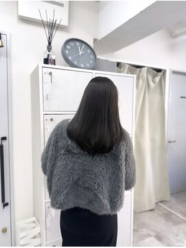 アチェロ(Acero.) 韓国風艶髪オリーブグレージュカラー