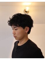 シーンバイラッド ヘルム(SCENE by RAD helm) 清潔感溢れる束感ショートスタイルメンズカットビジネスヘア艶感