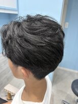 アンフィ 神奈川新町(Anphi) 癖毛を活かした爽やかセンターパート☆