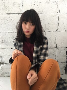 ネオリーブエム(Neolive em;) Neolive　em;　　透明感のある暗髪ミディアム２☆☆