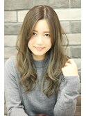 カーキアッシュグレー×ゆるふわウェーブ【とろみヘア】