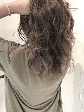 アデプト 綾瀬店(adept) 【ブリーチ必須】ミルクティーカラー【綾瀬/北千住/亀有】