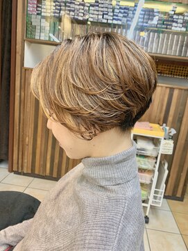 クオリス 上板橋店(QUALIS) [QUALIS]刈り上げ/ショート/ショートボブ/ハンサムショート/ボブ