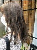 アッシュグレージュ