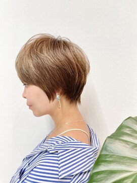 ユニークバイケンジ 町田(unique KENJE) 大人可愛い　　ふんわりくびれショート×ハイライト