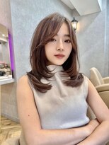 簡単スタイリングヘアセンターパートゆるふわロングハイレイヤー