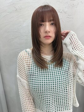 エレン 池袋(ElEn.) 似合わせ小顔カット×フェイスレイヤー 顔タイプ診断つき