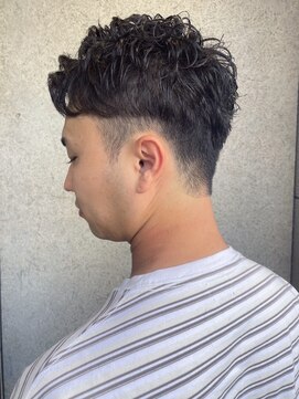 ラギッド 大野城店(RUGGED) 刈り上げショート　スパイラルパーマ　束感スタイリング　30代