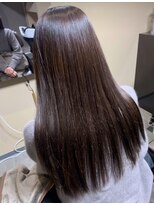 ニル(NiR) 酸性矯正ストレート＋カット＋トリートメント　30代