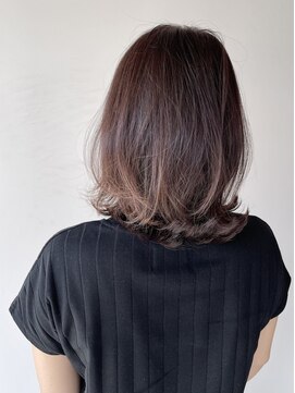 ミュール(miyuru) 【miyuru】外ハネレイヤーボブ