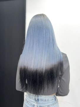 ラピステン 福岡天神 大名店(Lapis) 水色×黒