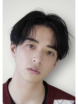 ゼンコー アオヤマ(ZENKO Aoyama) 黒髪×センターパート×ナチュラルパーマ【メンズ/パーマ】