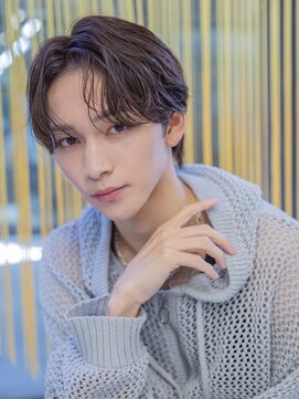 シティ(CITY) フェザーパーマブルーブラックショートセンターパートガイルヘア