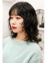 ラレイ ハラジュク(Lalei harajuku)&nbsp;原宿ミディアムレイヤーウルフヘアスパイラルパーマ20代30代40代