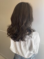 リノア 鵠沼海岸(LINOA)&nbsp;大人ガーリー　ダークアッシュ　ミディアムレイヤーカット