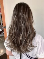 ブリッツ レボ(BLITZ-REVO)&nbsp;着物ヘア/ダークアッシュ/ミディアムレイヤーカット/柏駅