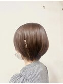 モカブラウン×丸みショート