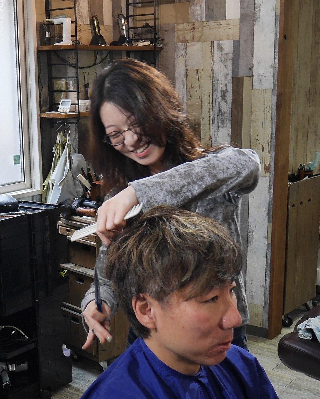 【スタイリストnagi担当】女性目線で男前に★メンズ好印象カット＋お顔剃り