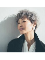 メルバ(Melva) 白髪ぼかしハイライト
