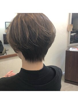 ハル ヘアスタジオ(haRu hair studio) 短めな奥行きショート☆