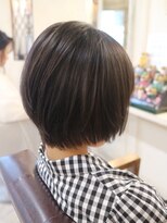 シェア(SHARE hair make works) 【２０代・３０代】ひし形ショートボブ