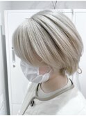 パールホワイト