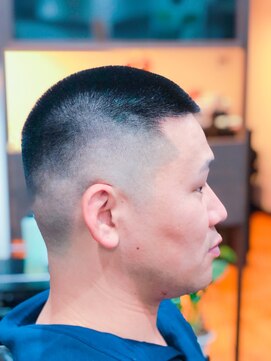 カルムンド バイ トコヘイ(CALMUNDO by TOKOHEI) 【クルーカット×スキンフェード】