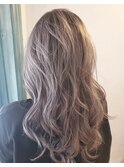 透明感HUE☆伸びても根元が気になりにくいハイトーン【20代】