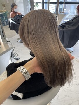 ロンドルーチェ 心斎橋(Lond luce) ダークアッシュ/ミディアムレイヤーカット［髪質改善/縮毛矯正］