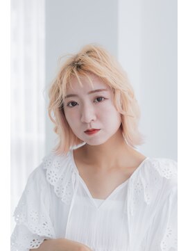 ラエティティア ロコ 刈谷店(Laetitia loco) ハイトーン　ブロンドカラー